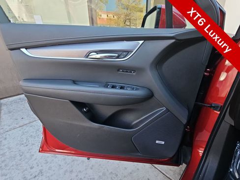 Used 2023 Cadillac XT6 Luxury FWD image 26