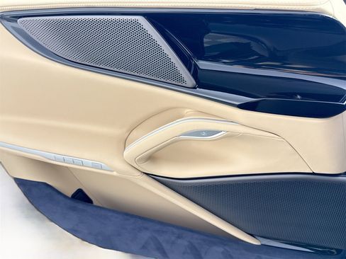 Certified 2024 Ferrari Purosangue Base image 16