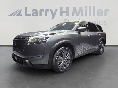 Used 2022 Nissan Pathfinder S
