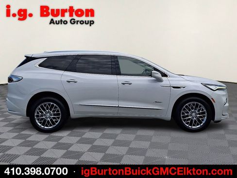Used 2023 Buick Enclave Avenir w/ Avenir Technology Package AWD/4WD image 7