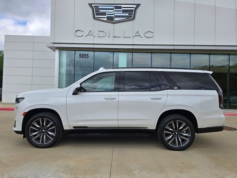Used 2024 Cadillac Escalade Sport AWD/4WD image 2