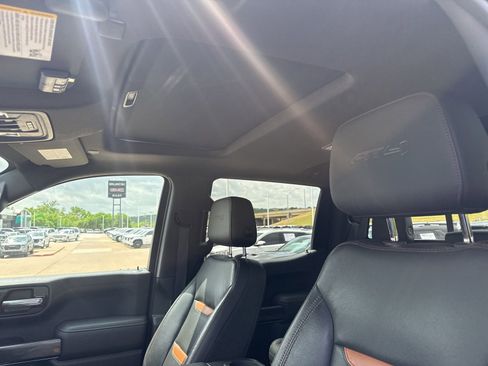 Used 2020 GMC Sierra 1500 AT4 w/ AT4 Premium Package image 12