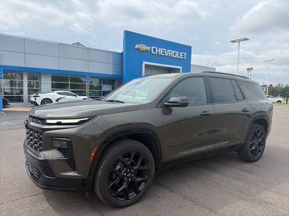 Used 2024 Chevrolet Traverse RS