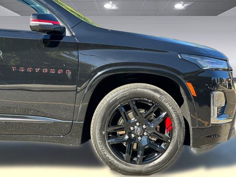Used 2023 Chevrolet Traverse Premier w/ Redline Edition image 37