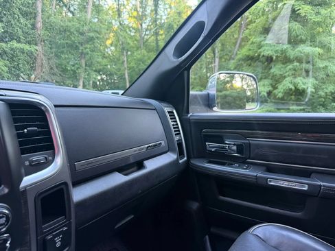 Used 2018 RAM 2500 Limited AWD/4WD image 26