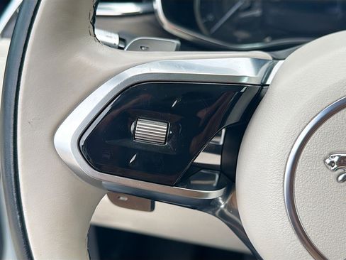 Used 2021 Jaguar F-PACE S image 35