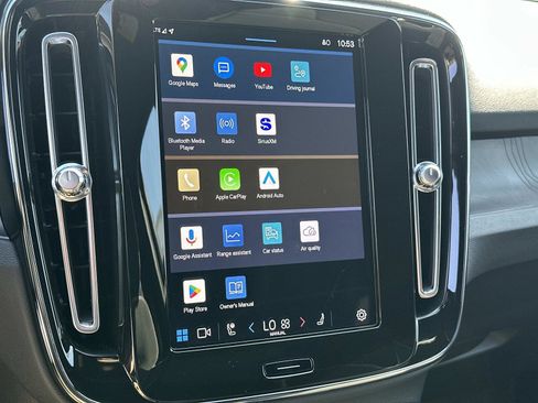 Certified 2023 Volvo XC40 Recharge Ultimate w/ Protection Package Premier image 11