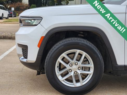 Used 2024 Jeep Grand Cherokee L Laredo image 9