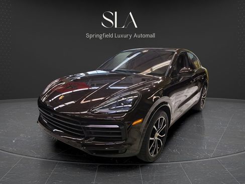 Used 2023 Porsche Cayenne Coupe AWD/4WD image 5
