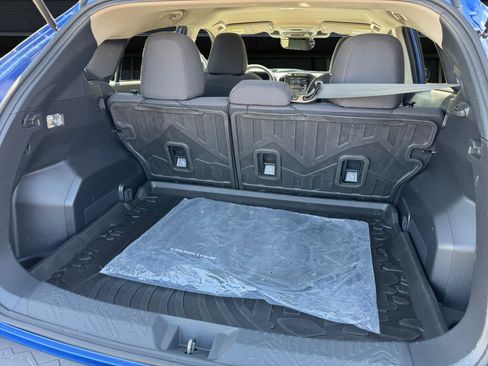 Used 2025 Subaru Crosstrek 2.0i Premium image 10