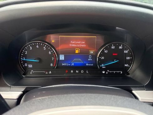 Used 2023 Ford Explorer XLT w/ Equipment Group 202A AWD/4WD image 28