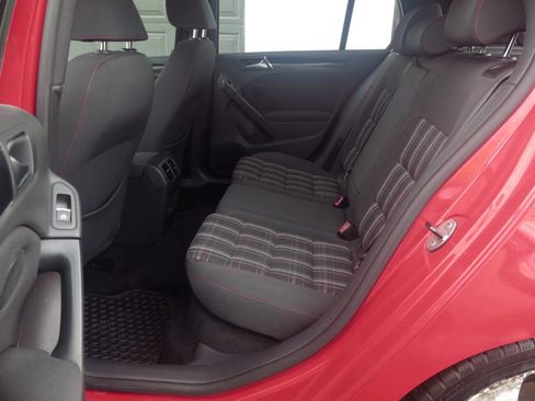 Used 2012 Volkswagen Golf 4-Door FWD image 12