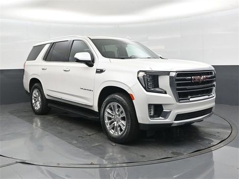 Used 2022 GMC Yukon SLT w/ SLT Luxury Package image 1