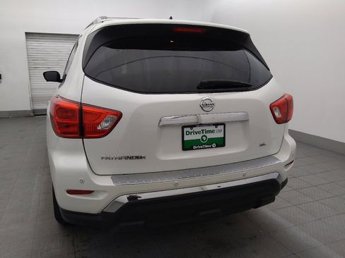 Used 2017 Nissan Pathfinder SL FWD image 6