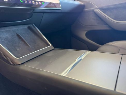 Used 2026 Tesla Model Y AWD image 26