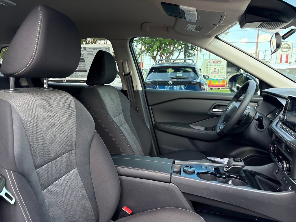 New 2026 Nissan Rogue SV AWD/4WD image 26