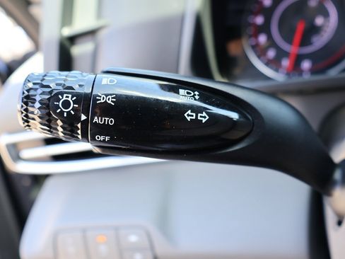 Used 2021 Hyundai Elantra SE image 37