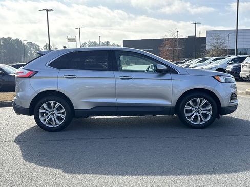 Used 2022 Ford Edge Titanium image 6