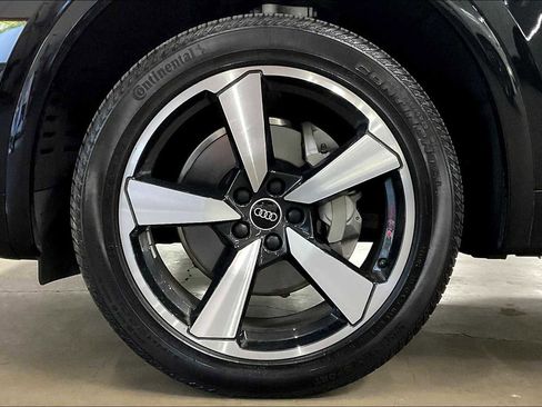 Certified 2023 Audi Q5 2.0T Premium Plus w/ Premium Plus Package image 11