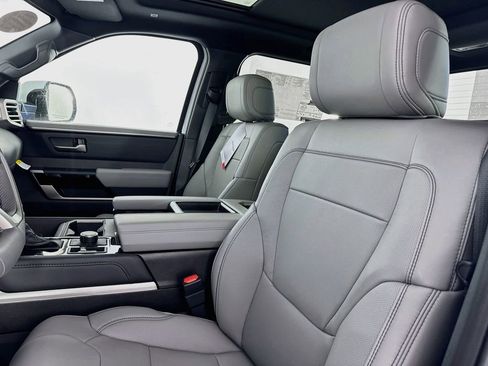 New 2026 Toyota Tundra Limited AWD/4WD image 32