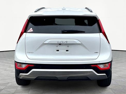 Used 2023 Kia Niro EX Touring FWD image 5