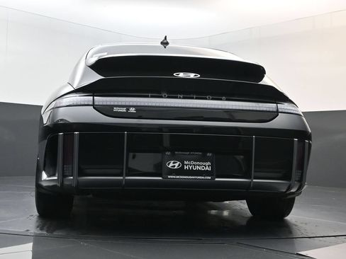 Certified 2023 Hyundai Ioniq 6 Limited RWD image 28