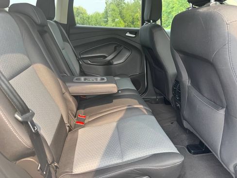 Certified 2019 Ford Escape SE AWD/4WD image 17