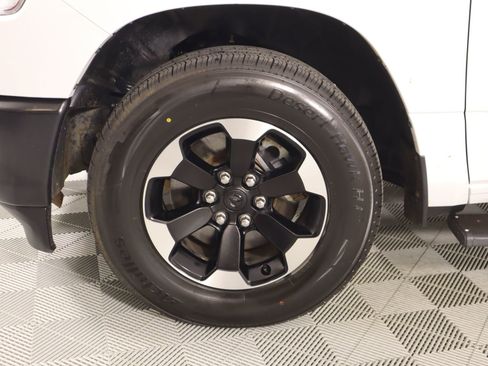 Used 2020 RAM 1500 Tradesman w/ Tradesman Group image 16