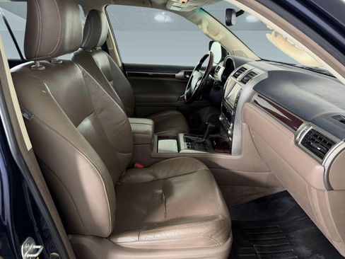 Used 2018 Lexus GX 460 Premium w/ Premium Package AWD/4WD image 24