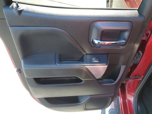 Used 2018 Chevrolet Silverado 1500 LT w/ All Star Edition image 8