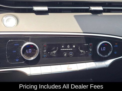 Used 2022 Genesis GV70 3.5T Sport w/ Sport Advanced Package AWD/4WD image 22