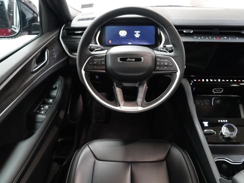 New 2026 Jeep Grand Cherokee Limited w/ Limited Altitude Package image 12