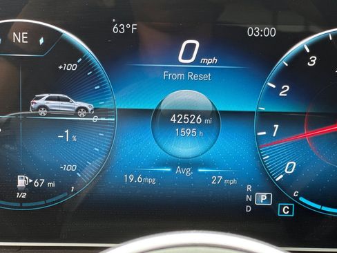Used 2021 Mercedes-Benz GLE 350 4MATIC image 24
