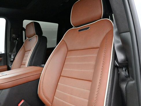 Used 2025 GMC Sierra 2500 Denali Ultimate image 15