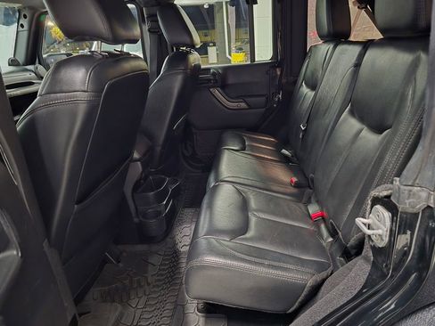 Used 2013 Jeep Wrangler Moab image 36