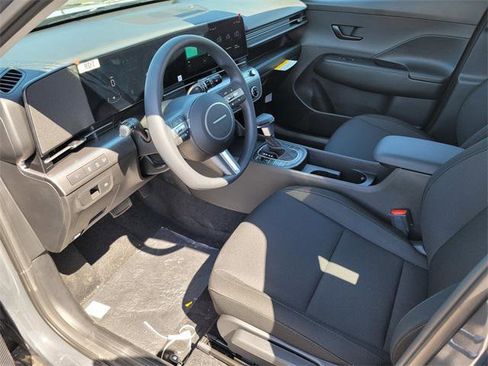 New 2026 Hyundai Kona SE image 9