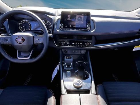 New 2026 Nissan Rogue SV AWD/4WD image 5