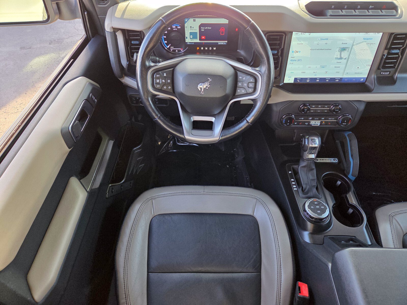 Certified 2022 Ford Bronco Wildtrak AWD/4WD image 12