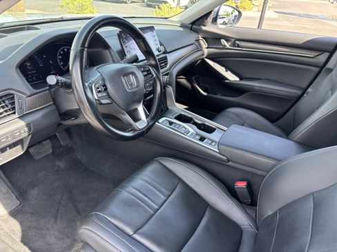 Used 2021 Honda Accord Touring image 17