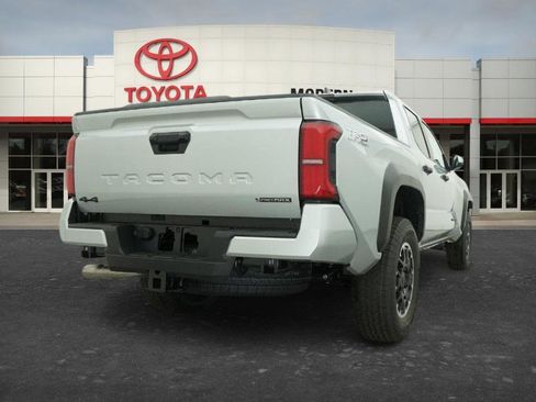 New 2026 Toyota Tacoma TRD Off-Road AWD/4WD image 17