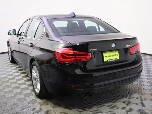 Used 2017 BMW 330i xDrive Sedan AWD/4WD image 4