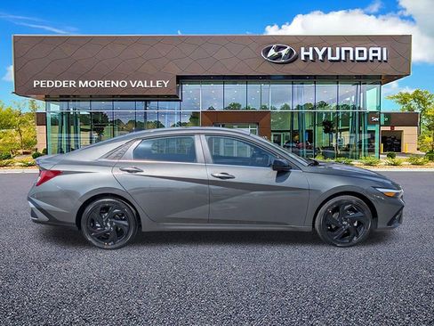 New 2026 Hyundai Elantra SEL Sport image 2