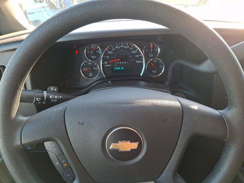 Used 2024 Chevrolet Express 2500 w/ Driver Convenience Package image 15