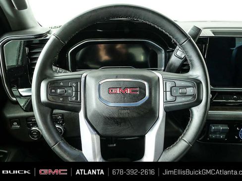 Certified 2025 GMC Sierra 1500 SLT AWD/4WD image 9