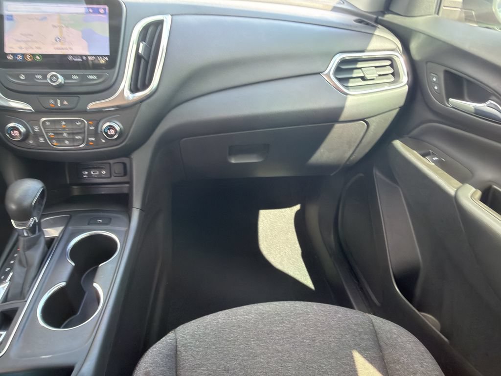 Used 2023 Chevrolet Equinox LT FWD image 16