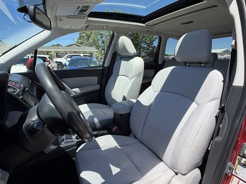 Used 2016 Subaru Forester 2.5i Premium w/ Popular Package #2 AWD/4WD image 12