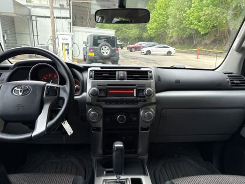 Used 2010 Toyota 4Runner SR5 RWD image 11