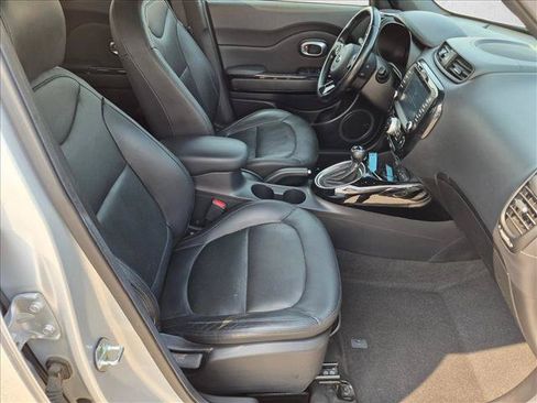 Used 2015 Kia Soul ! w/ Sun & Sound Package FWD image 23