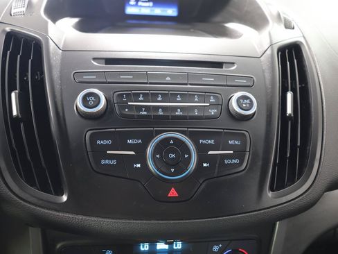 Used 2018 Ford Escape SE FWD image 18