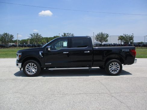 Used 2025 Ford F150 Lariat w/ Equipment Group 502A High AWD/4WD image 4